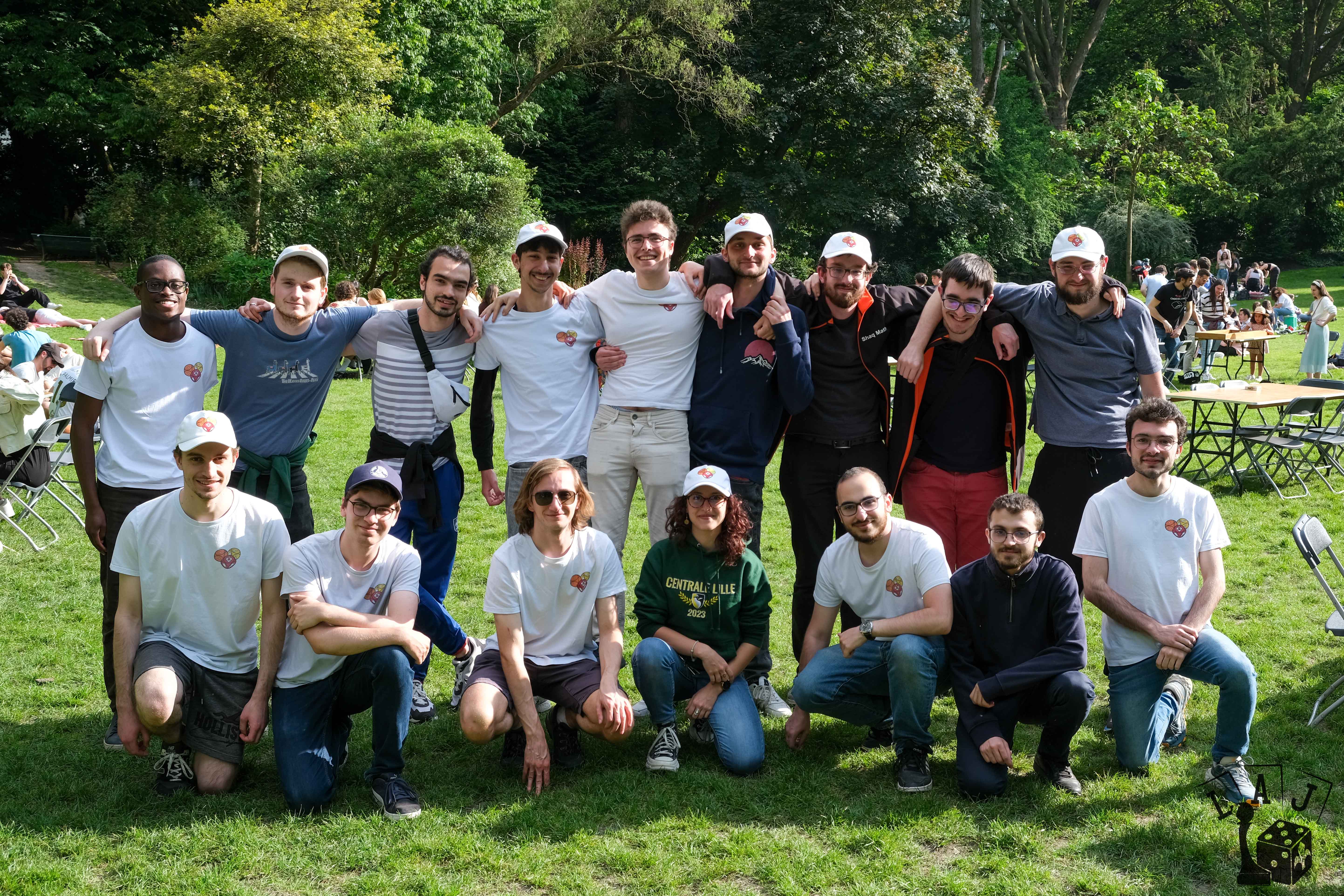 Ensemble des membres de l'association lors de Lille aux Jeux